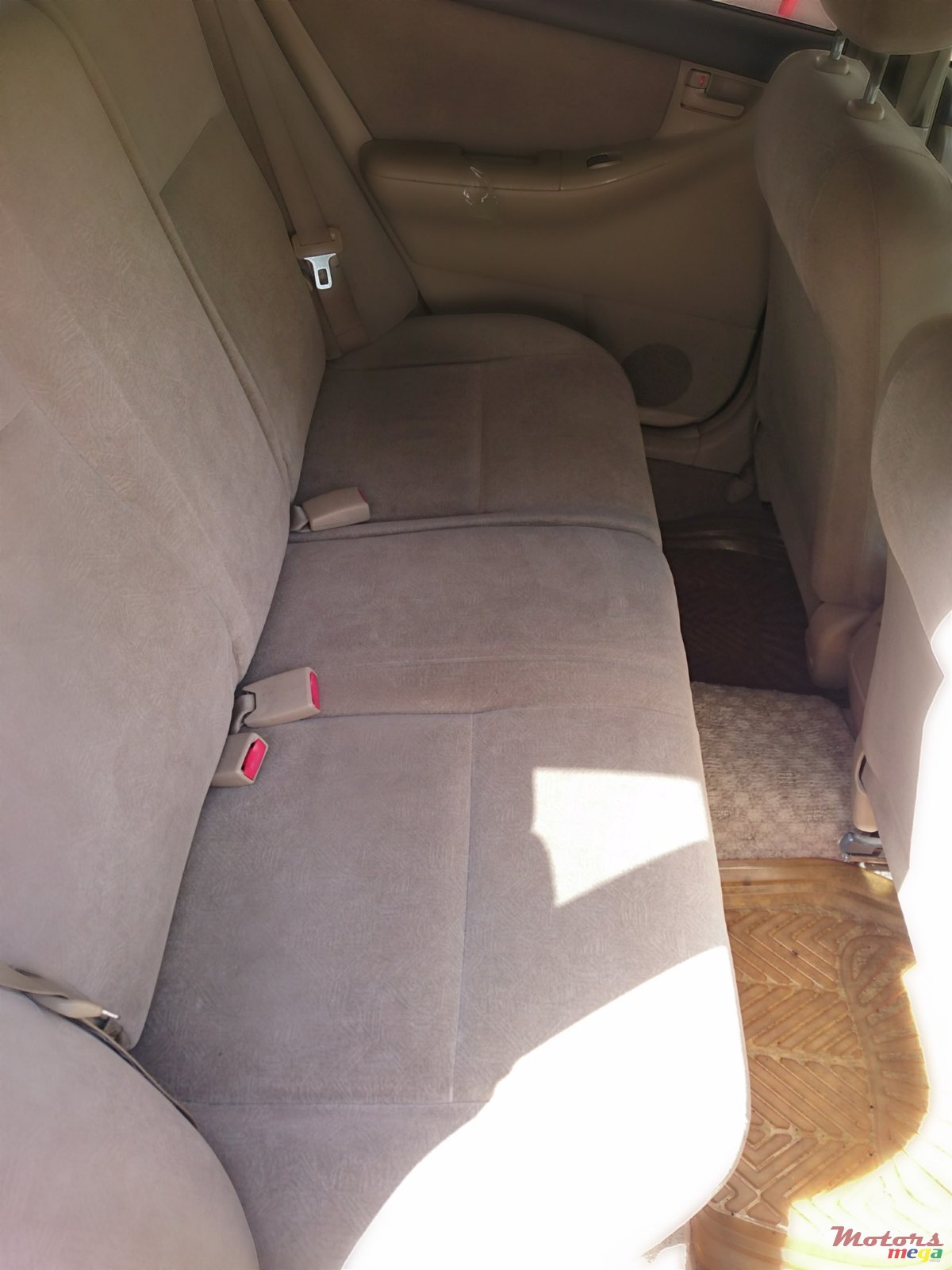 2001' Toyota Fielder photo #3