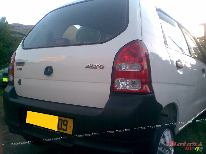 2009' Suzuki Alto Lxi photo #5