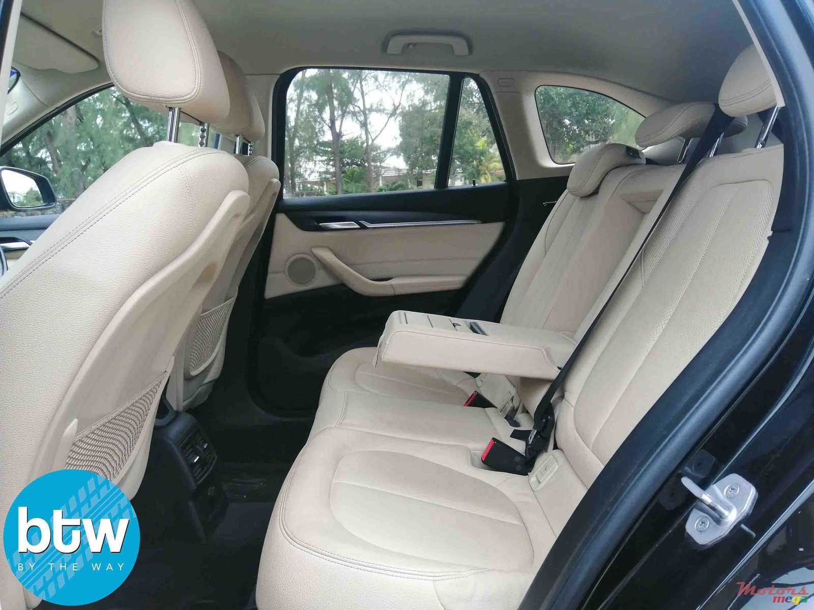 2016' BMW X1 sDRIVE photo #3