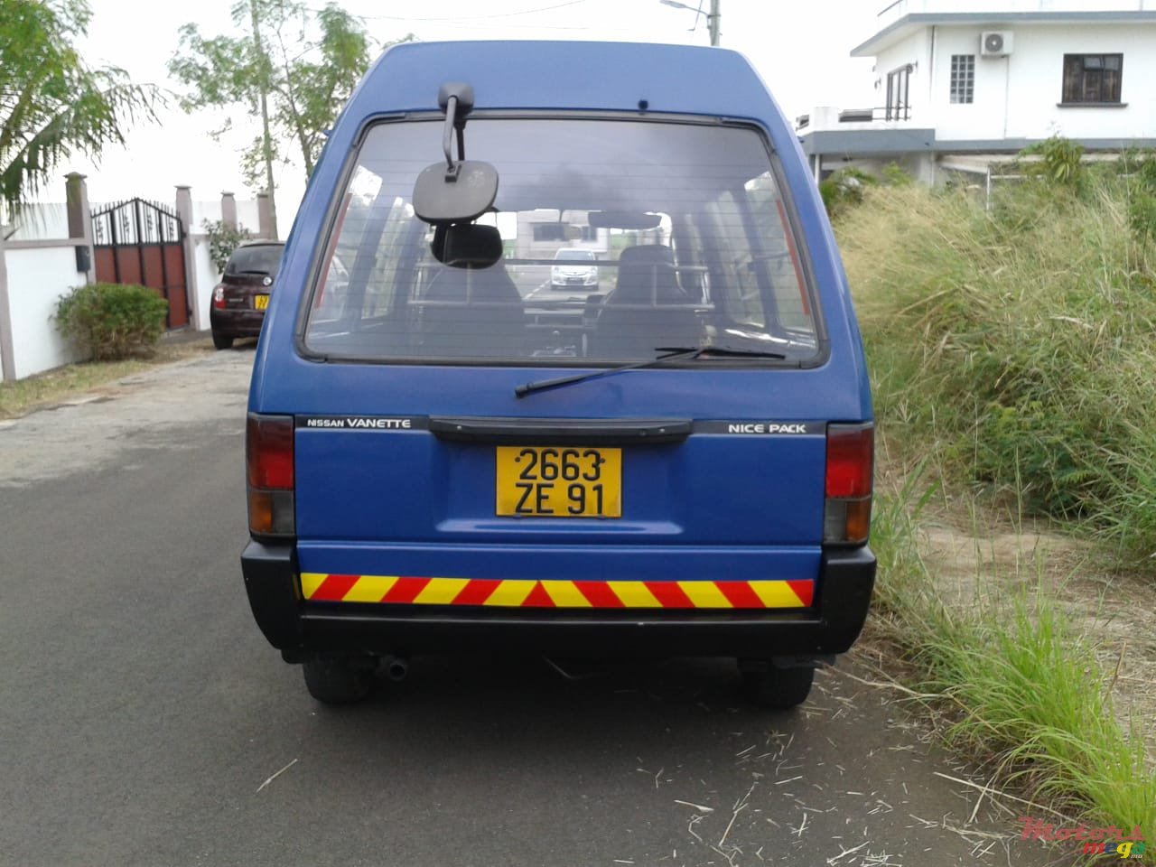 1991' Nissan Vanette cargo photo #3