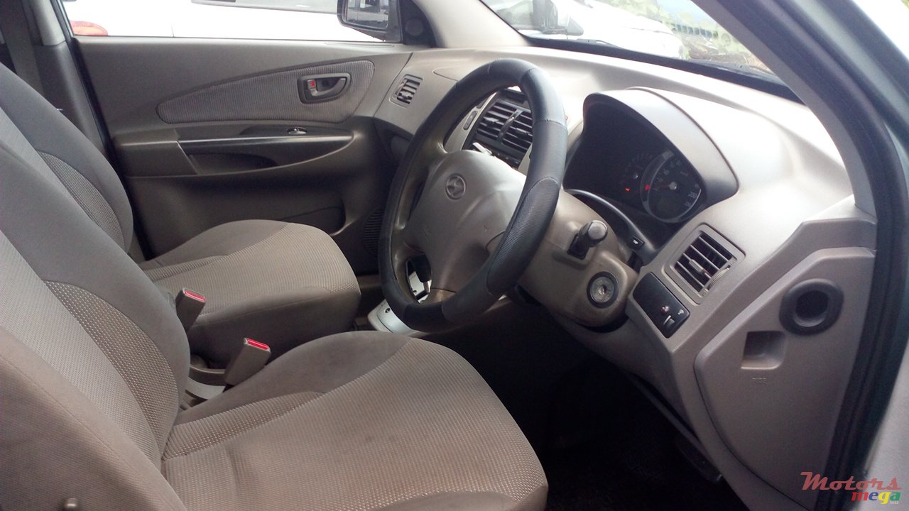 2008' Hyundai Tucson photo #5