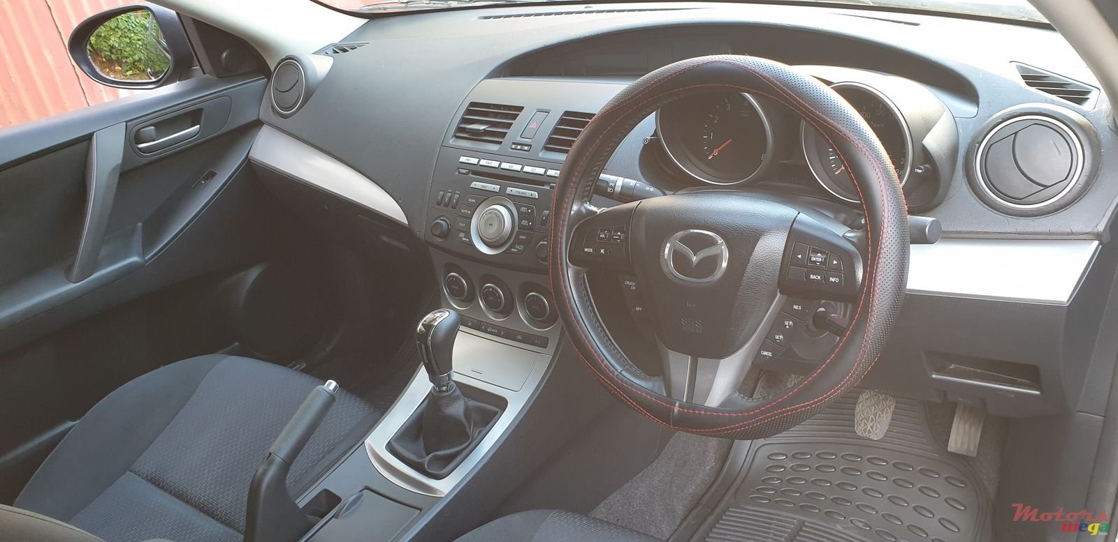 2009' Mazda 3 photo #3