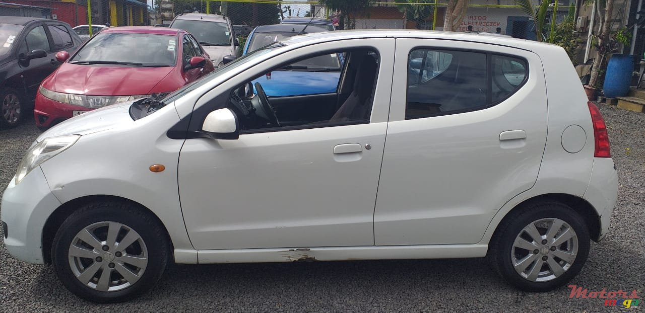 2013' Suzuki Celerio photo #5