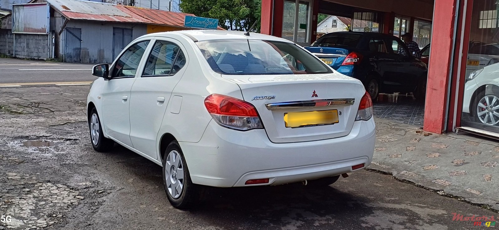 2015' Mitsubishi Attrage photo #3