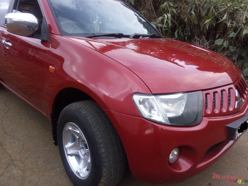 2008' Mitsubishi L 200 photo #2