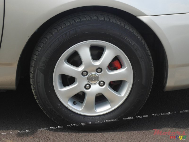 2003' Toyota photo #3