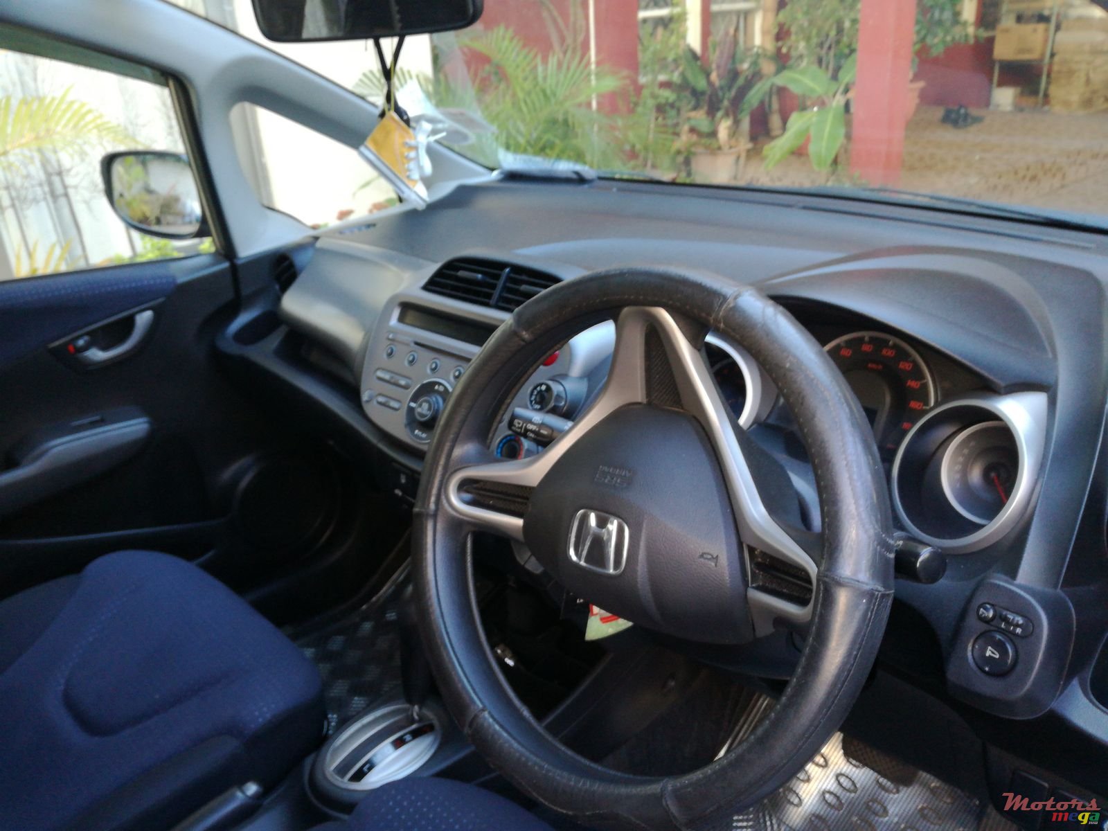 2010' Honda Fit photo #3