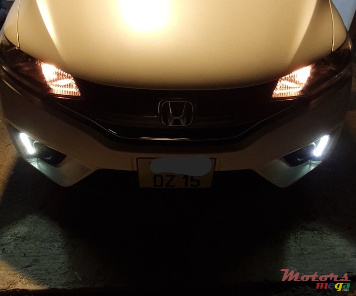 2015' Honda Fit photo #7