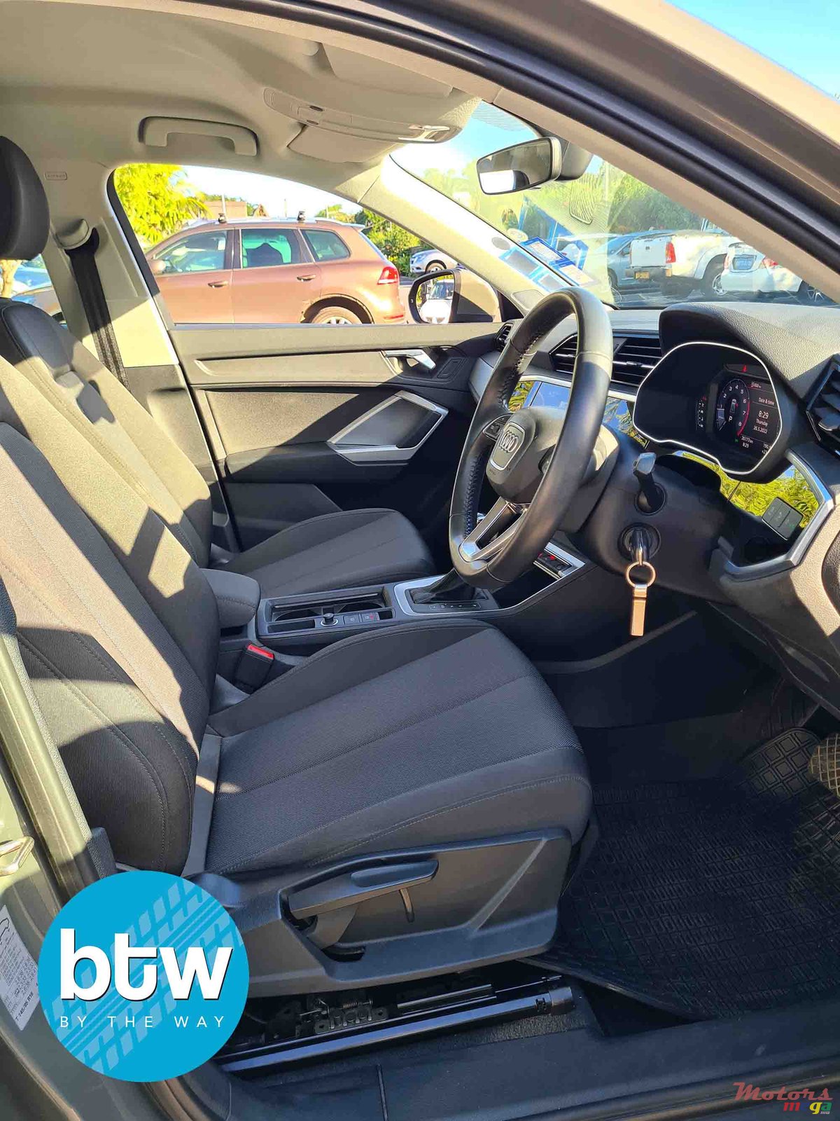 2019' Audi Q3 photo #6