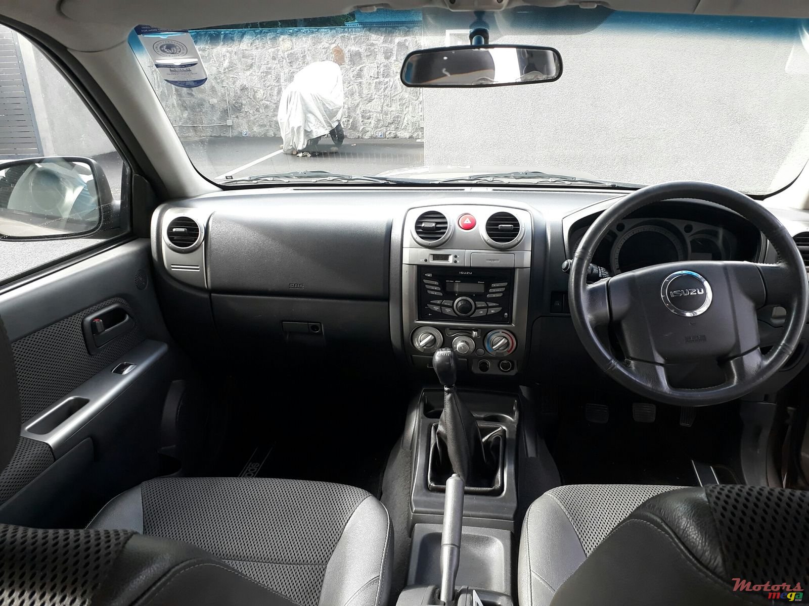 2011' Isuzu KB Series photo #3