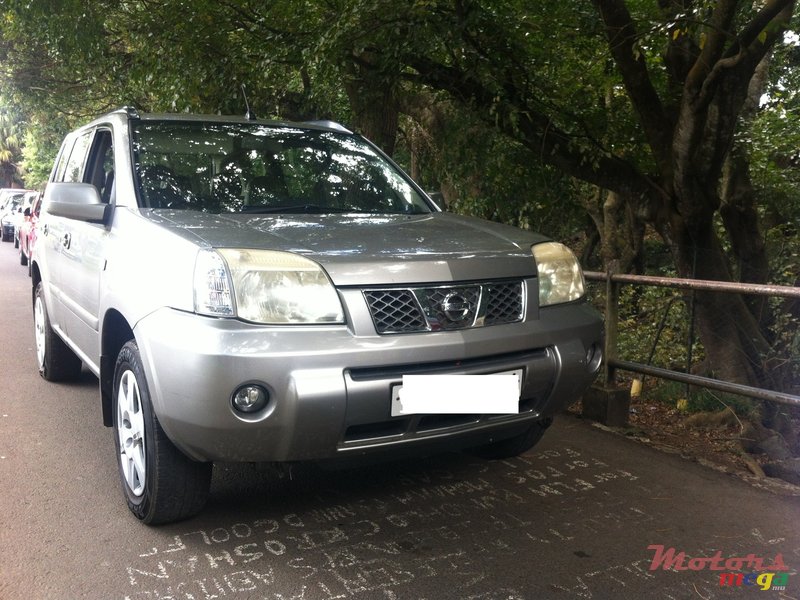 2004' Nissan X-Trail photo #1