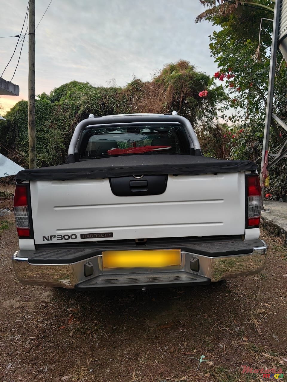 2014' Nissan NP300 photo #2