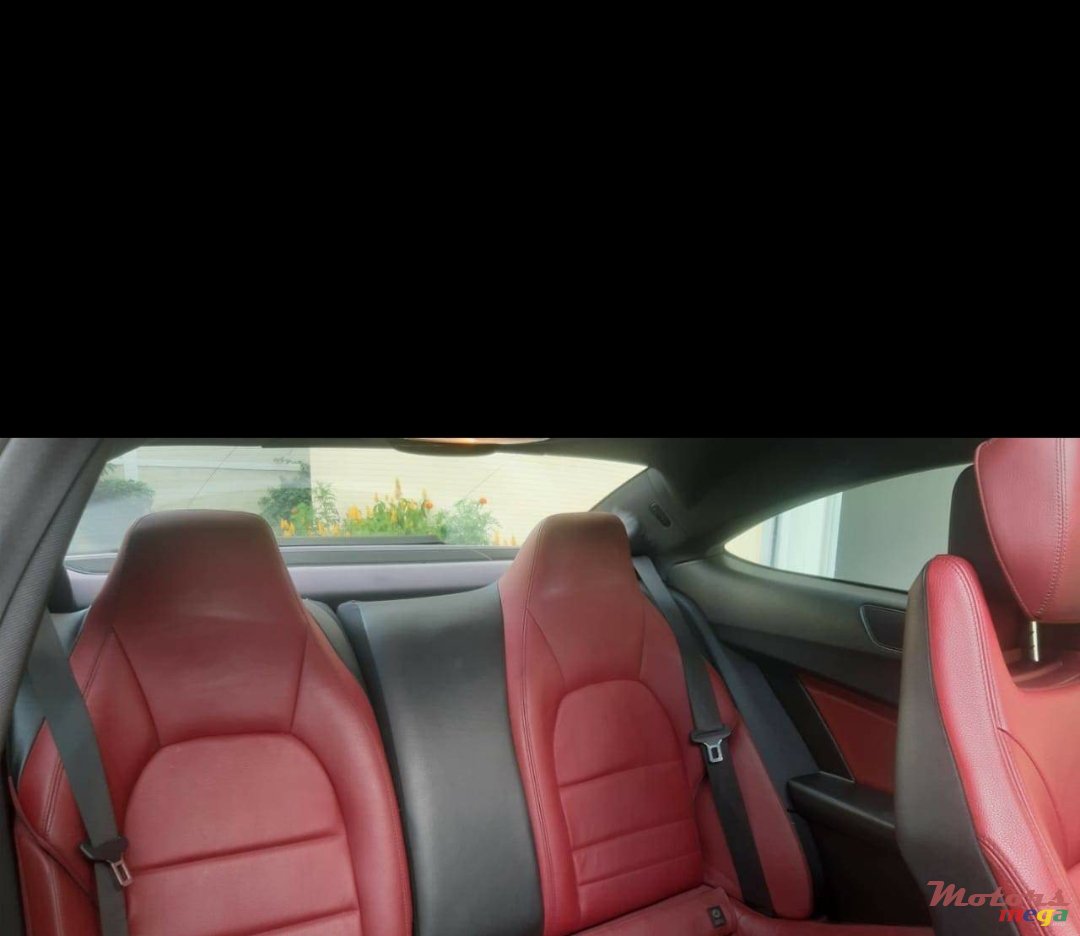 2016' Mercedes-Benz CLA 250 photo #4