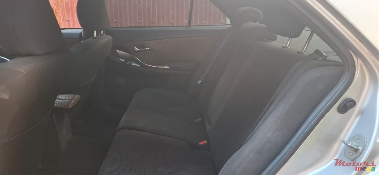 2018' Toyota Allion photo #3