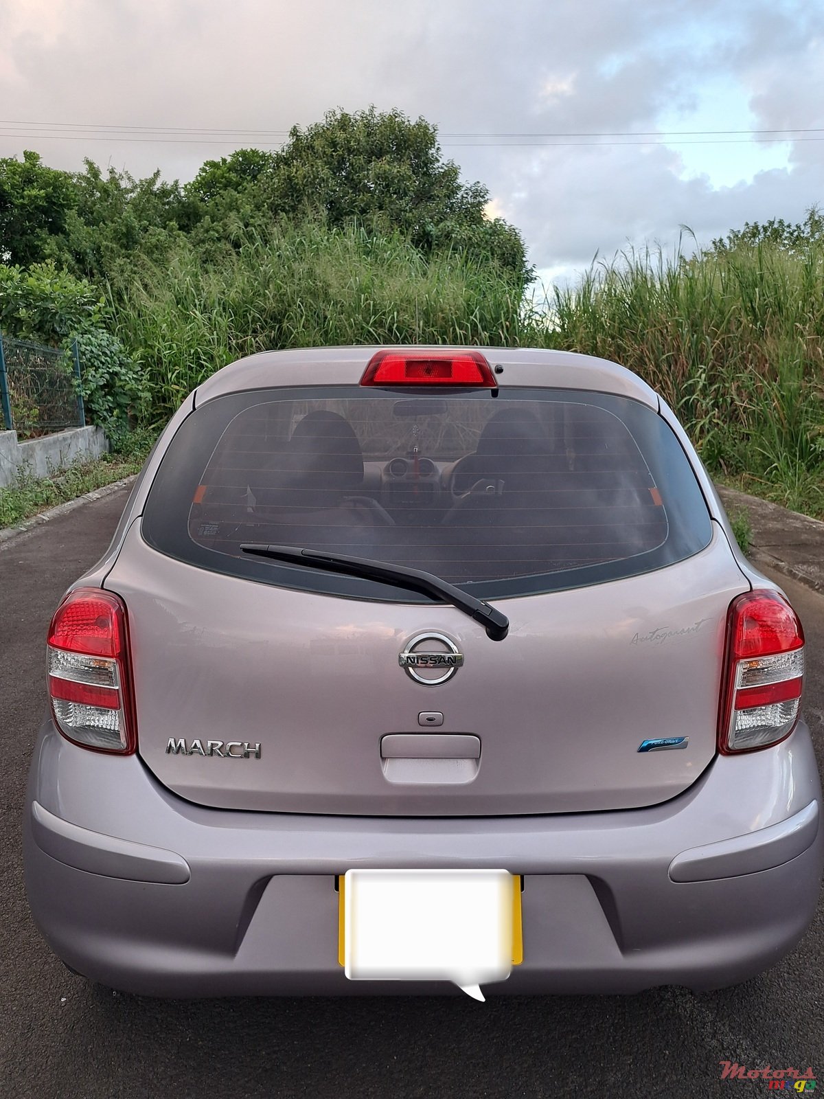 2011' Nissan March photo #2