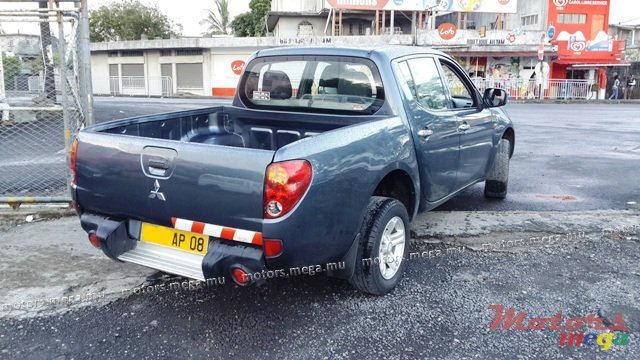 2008' Mitsubishi 2x4 photo #4