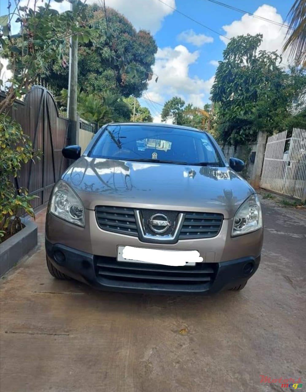 2009' Nissan Qashqai photo #1