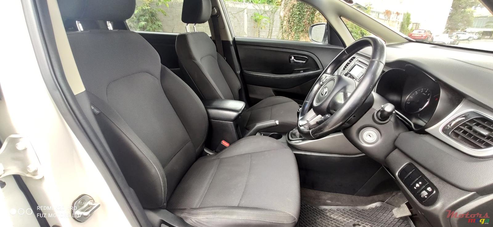 2014' Kia Carens One owner photo #7
