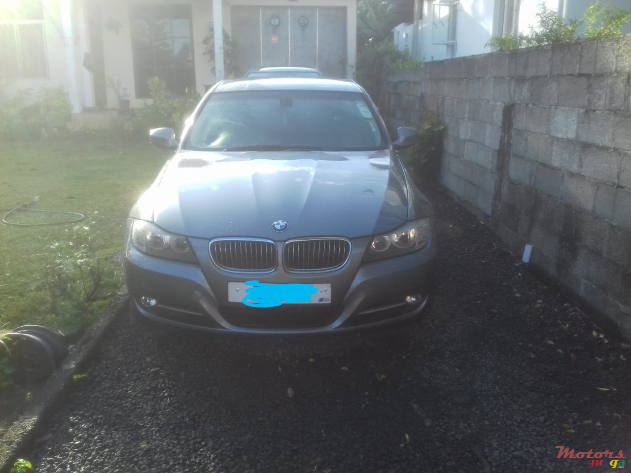 2010' BMW 320 photo #2