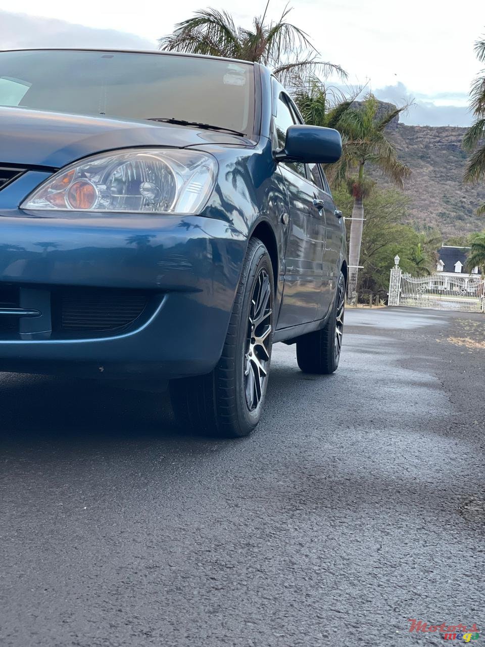 2008' Mitsubishi Lancer photo #4