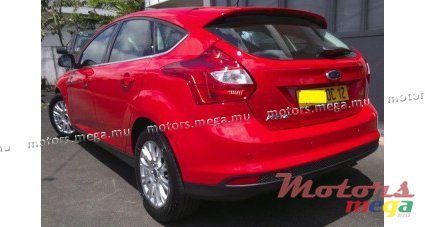 2012' Ford Focus Titanium photo #3