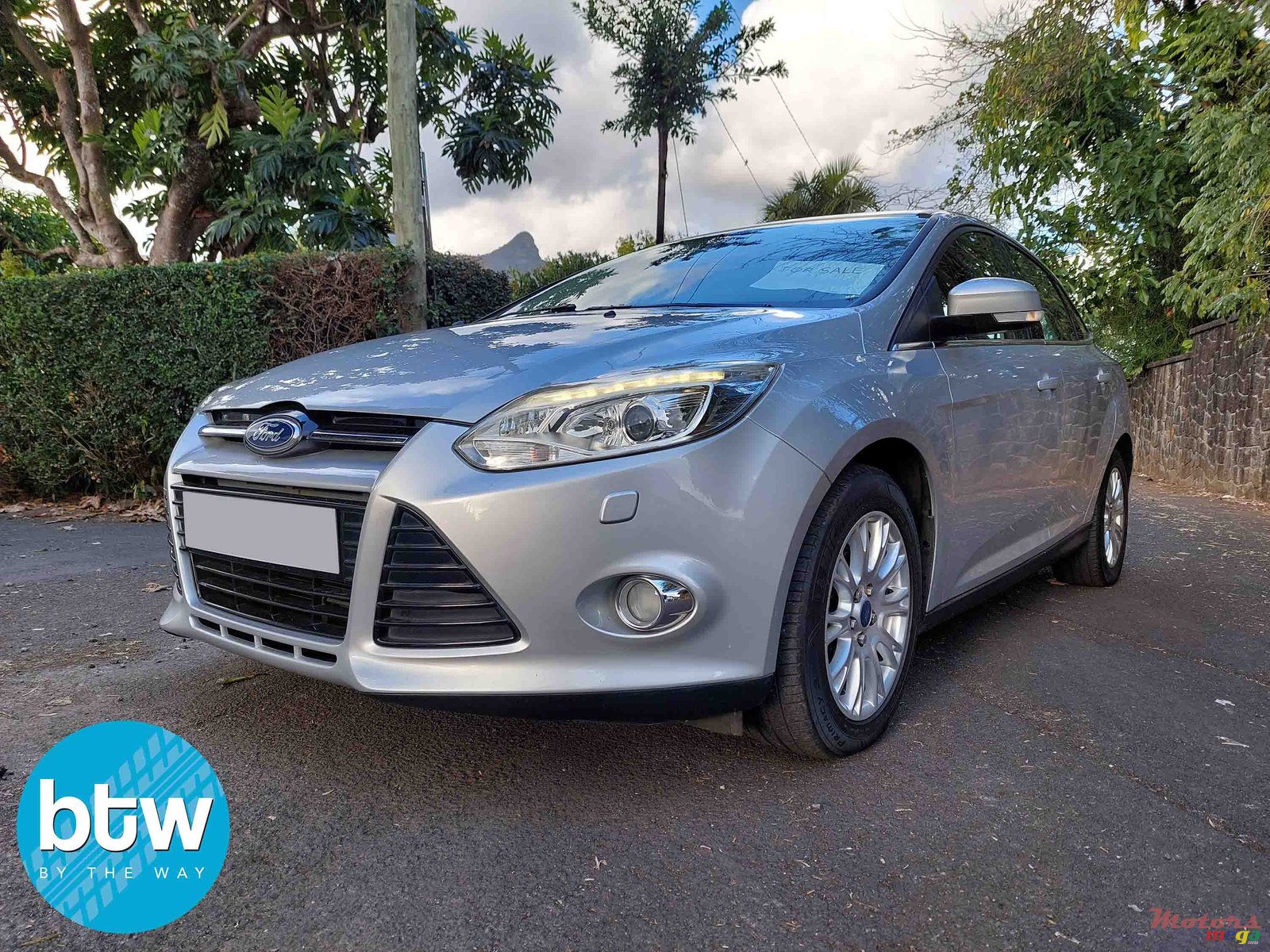 2014' Ford Focus photo #2