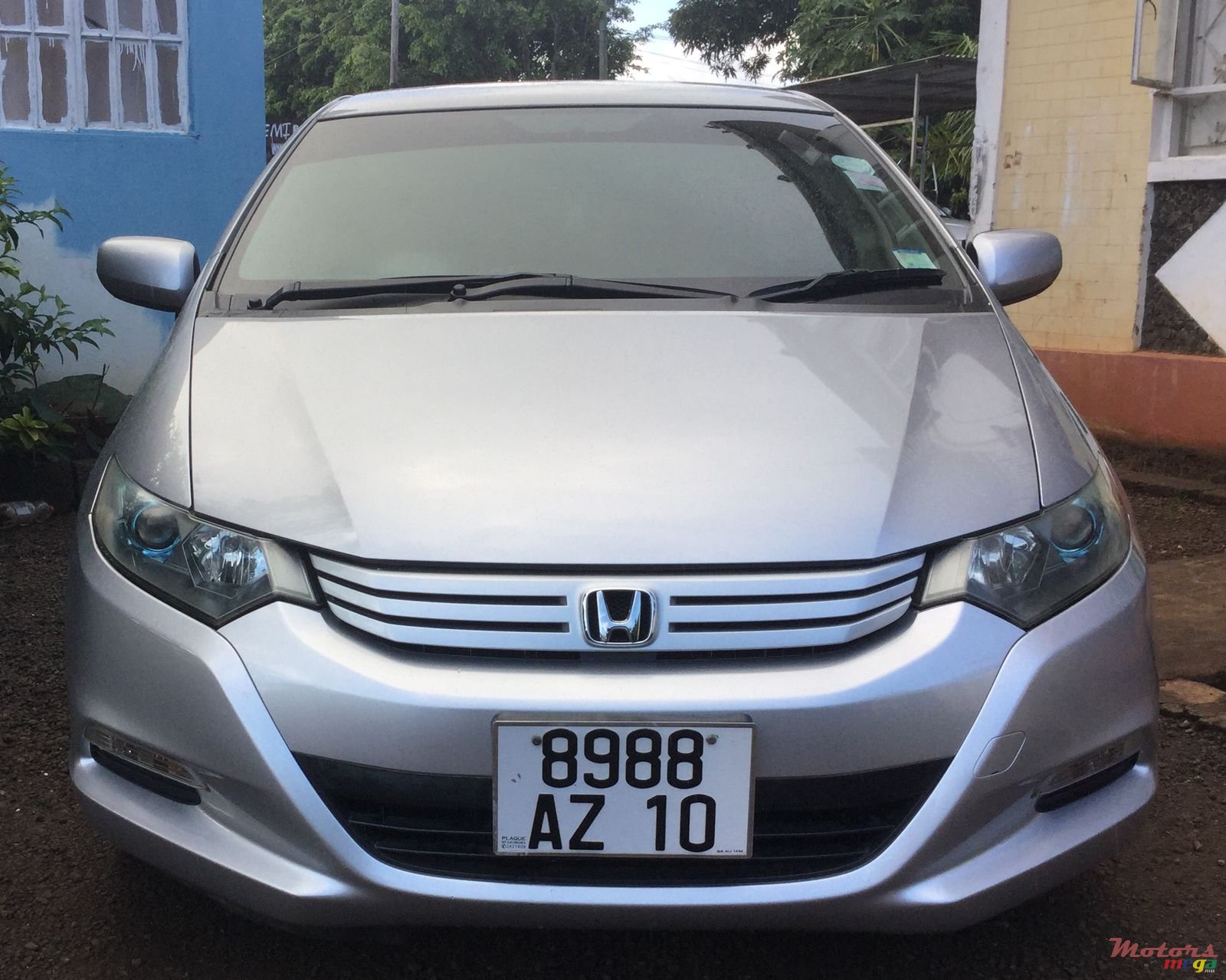 2010' Honda Insight Hybrid photo #1