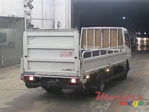 2005' Mitsubishi canter photo #2