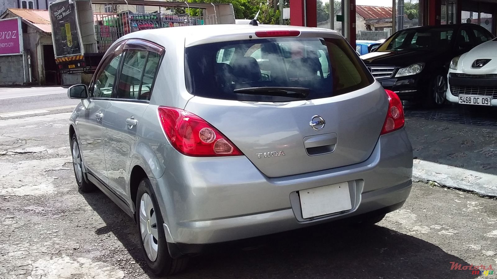2005' Nissan Tiida photo #4