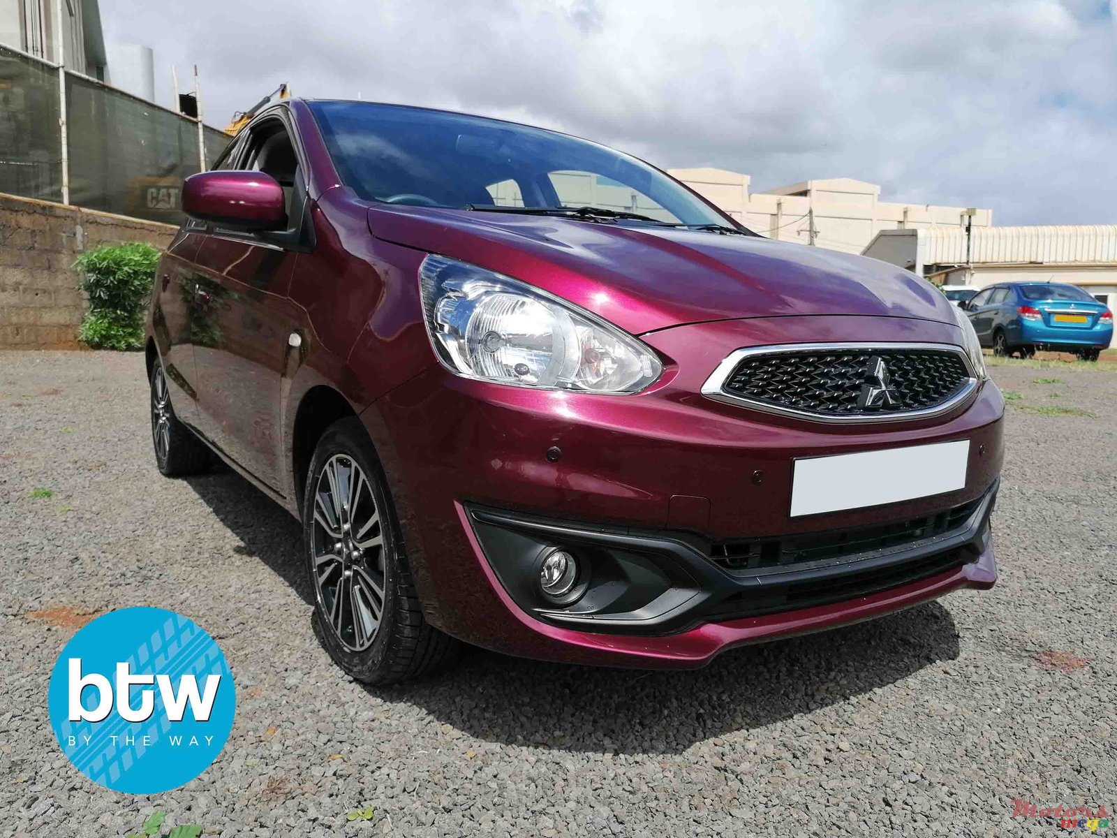 2020' Mitsubishi Mirage photo #1