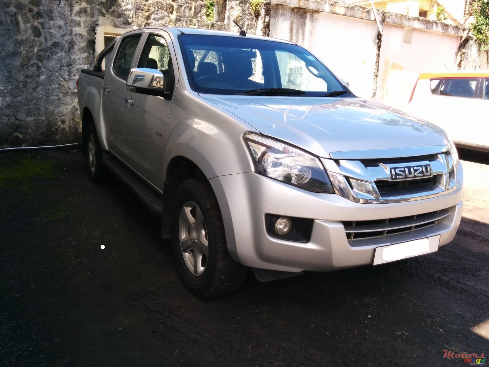 2015' Isuzu KB Series KB300 double cab 4x4 photo #1