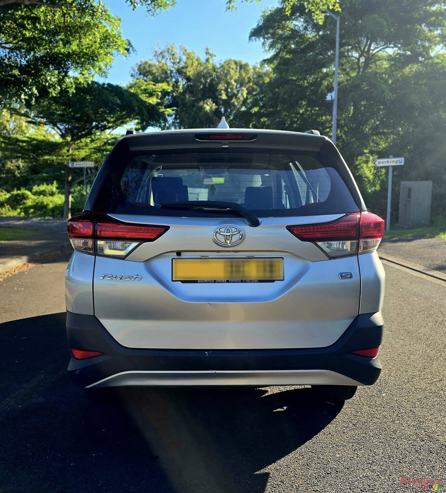 2018' Toyota Rush photo #3