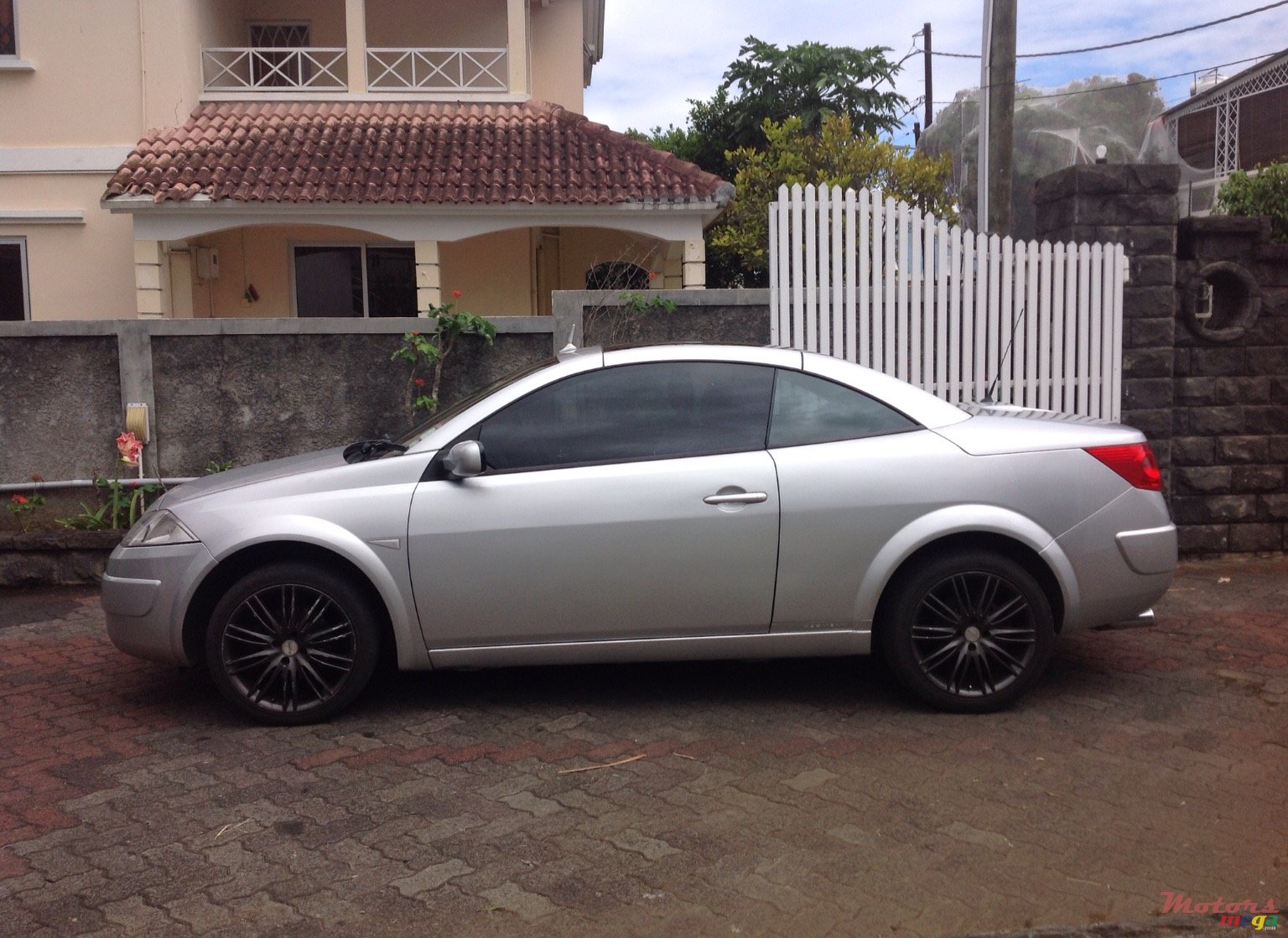 2007' Renault Megane photo #3