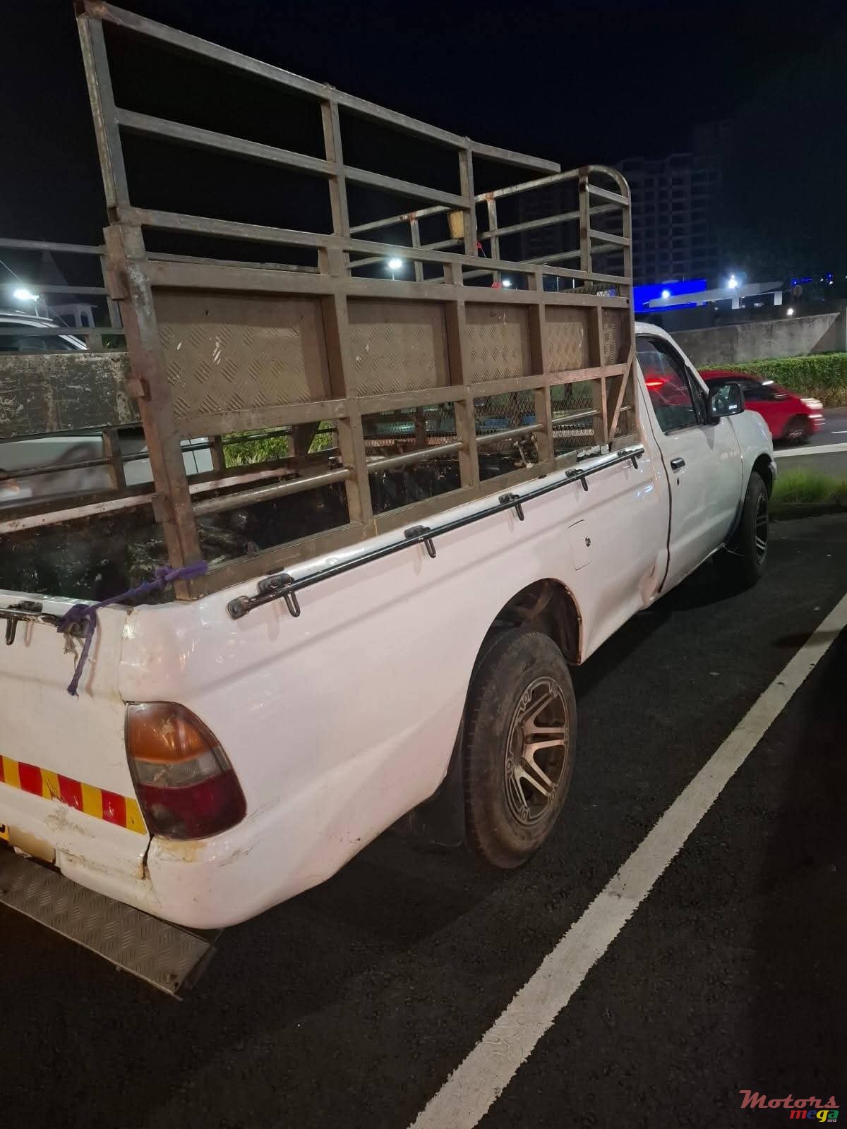 1997' Nissan Pickup photo #1