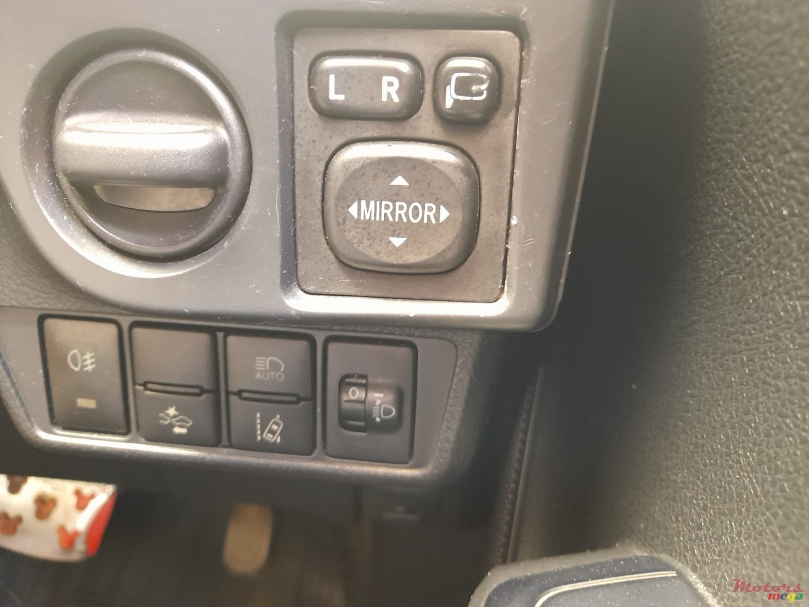 2016' Toyota Axio photo #7