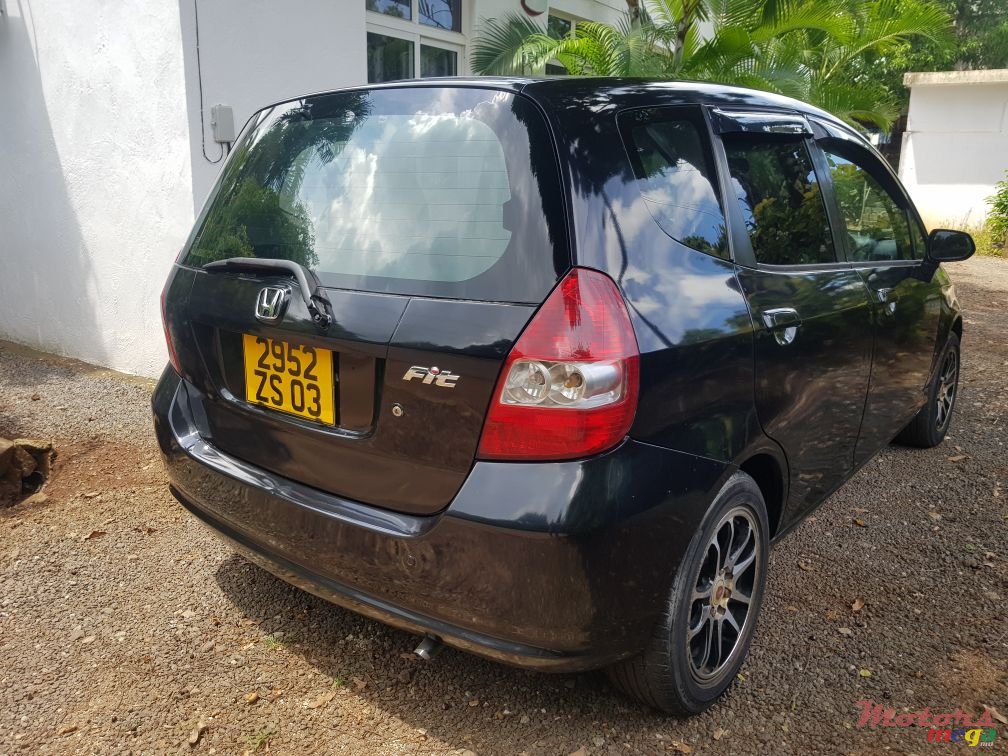 2003' Honda Fit photo #5