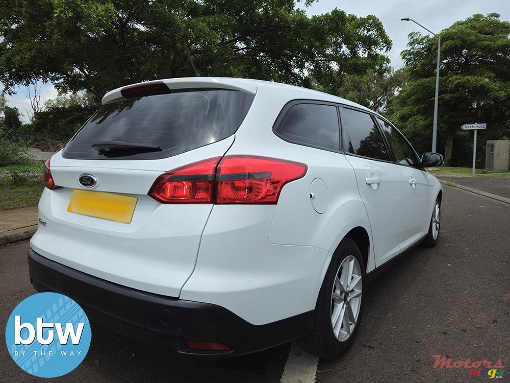 2018' Ford Focus photo #4