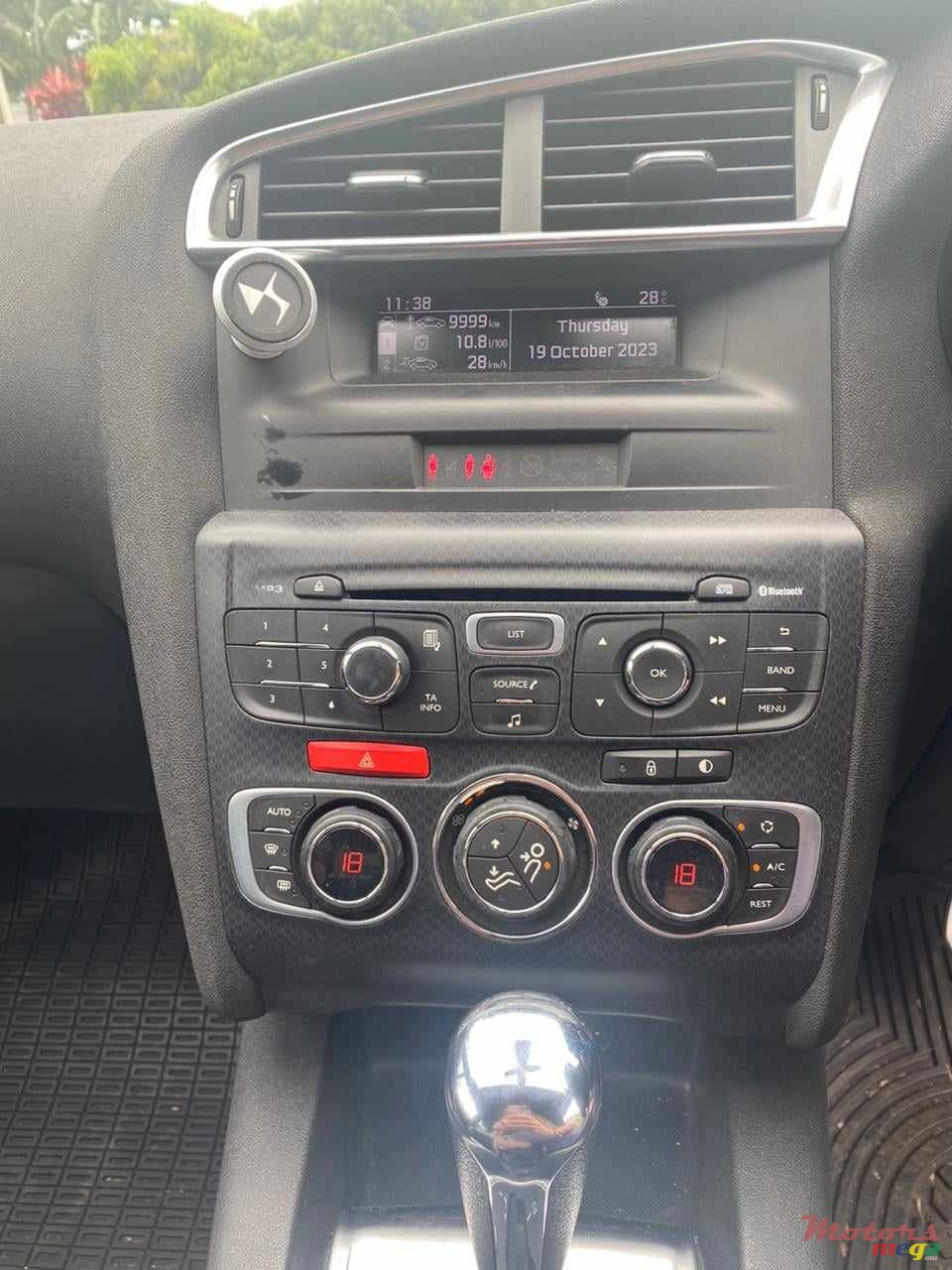 2016' Citroen DS4 photo #7