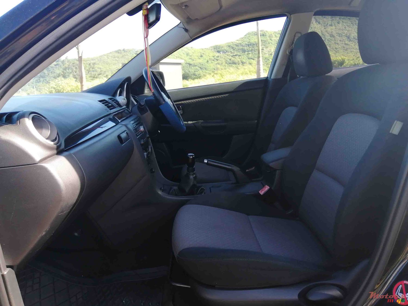 2006' Mazda 3 photo #6