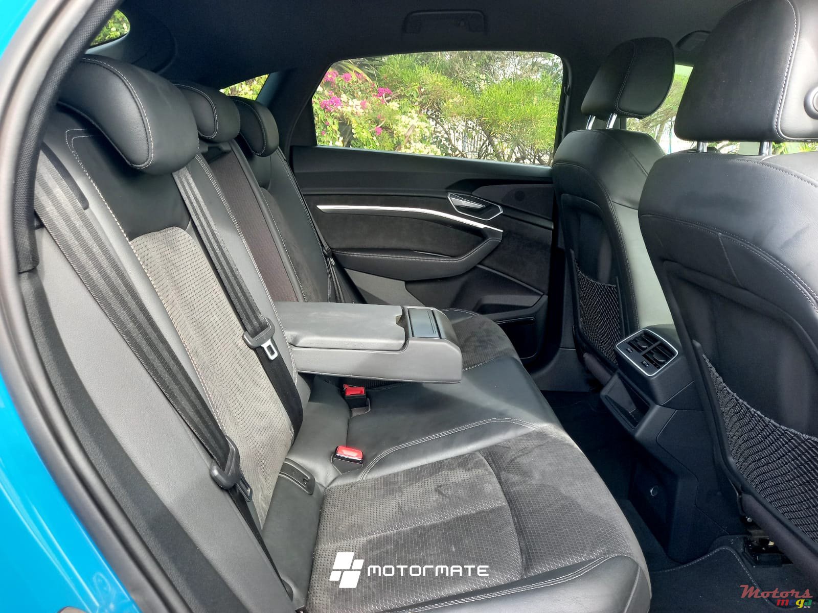 2020' Audi e-tron S55 photo #4
