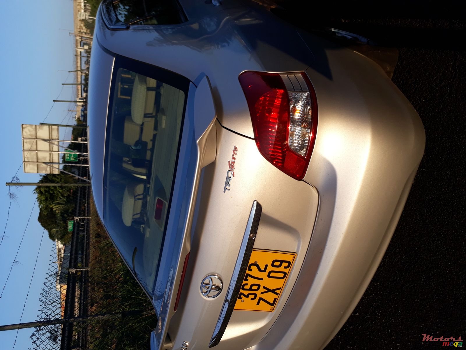 2009' Toyota Belta model G photo #2