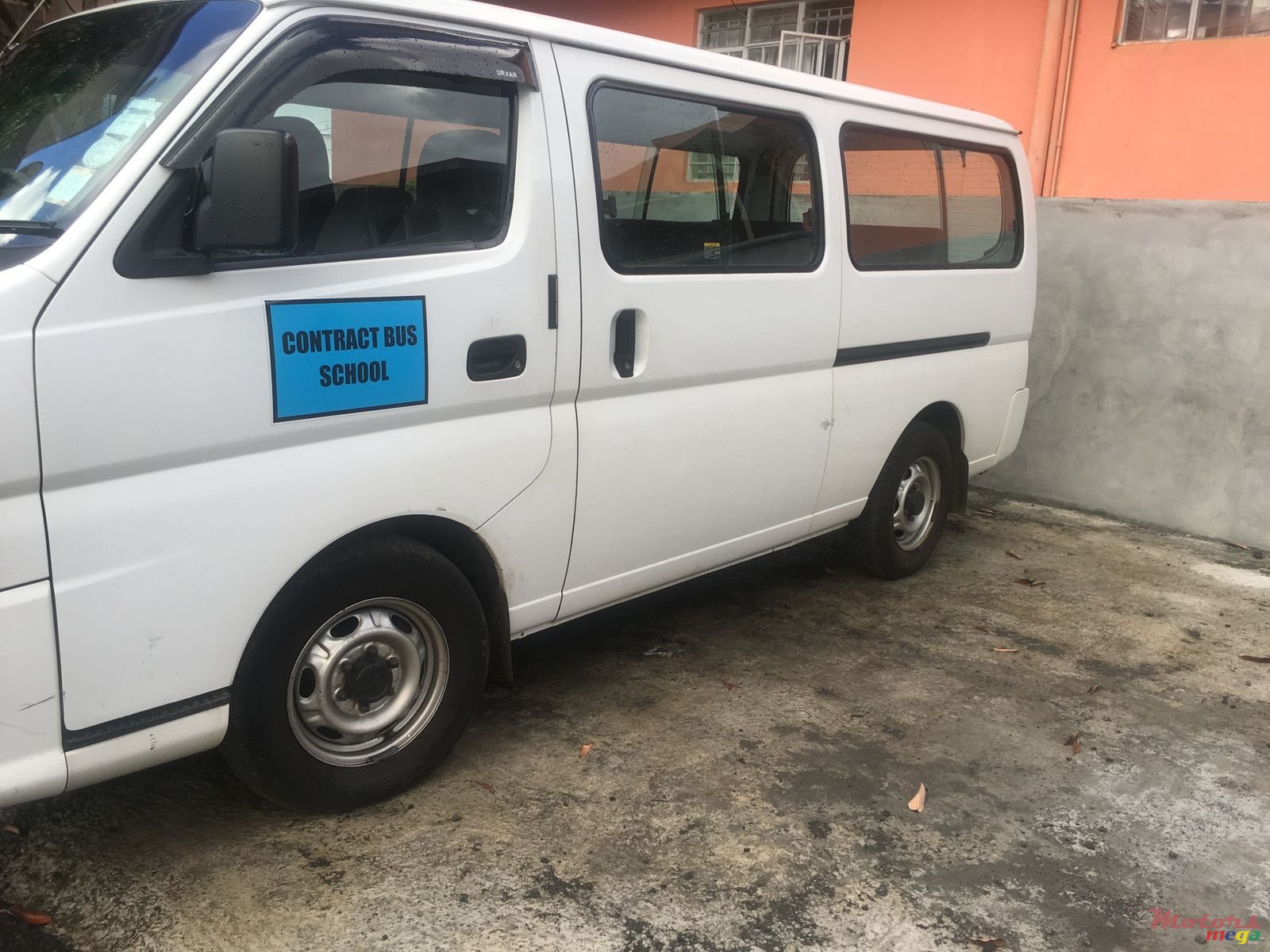 2008' Nissan Urvan photo #3