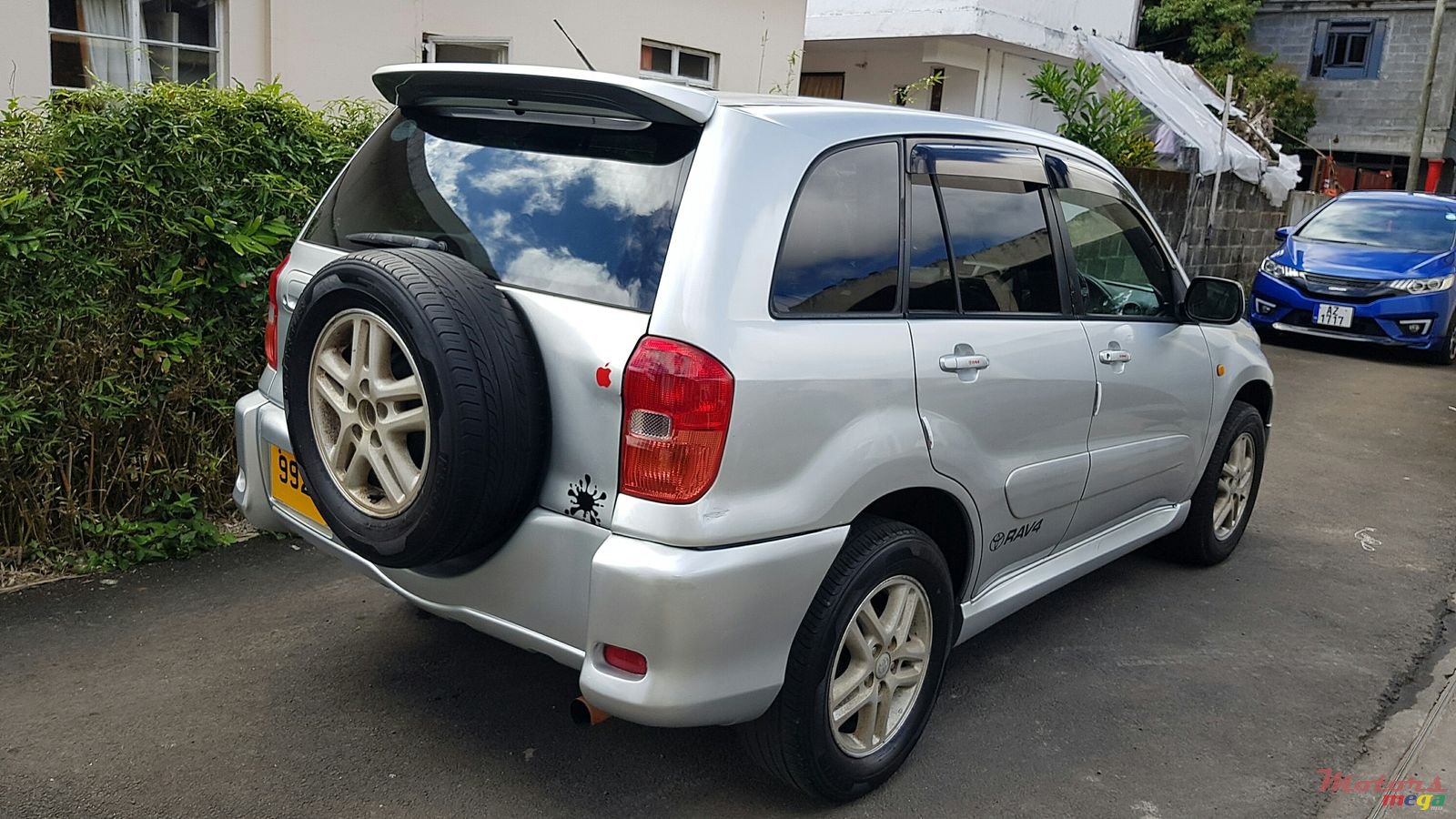 2002' Toyota RAV4 photo #3