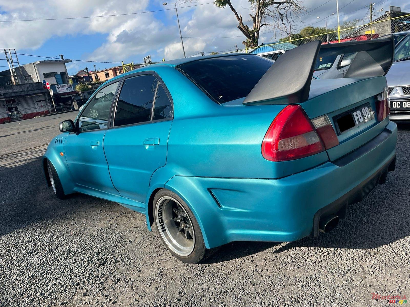 1998' Mitsubishi Lancer photo #2