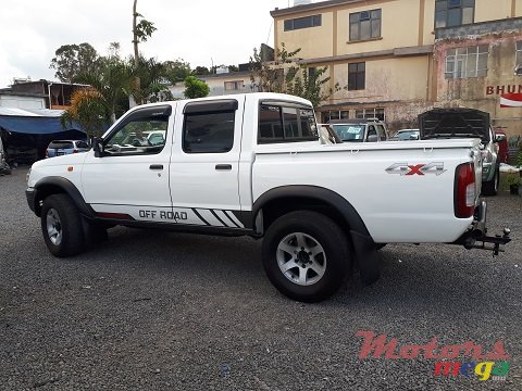 2008' Nissan Hardbody 4X4 photo #4