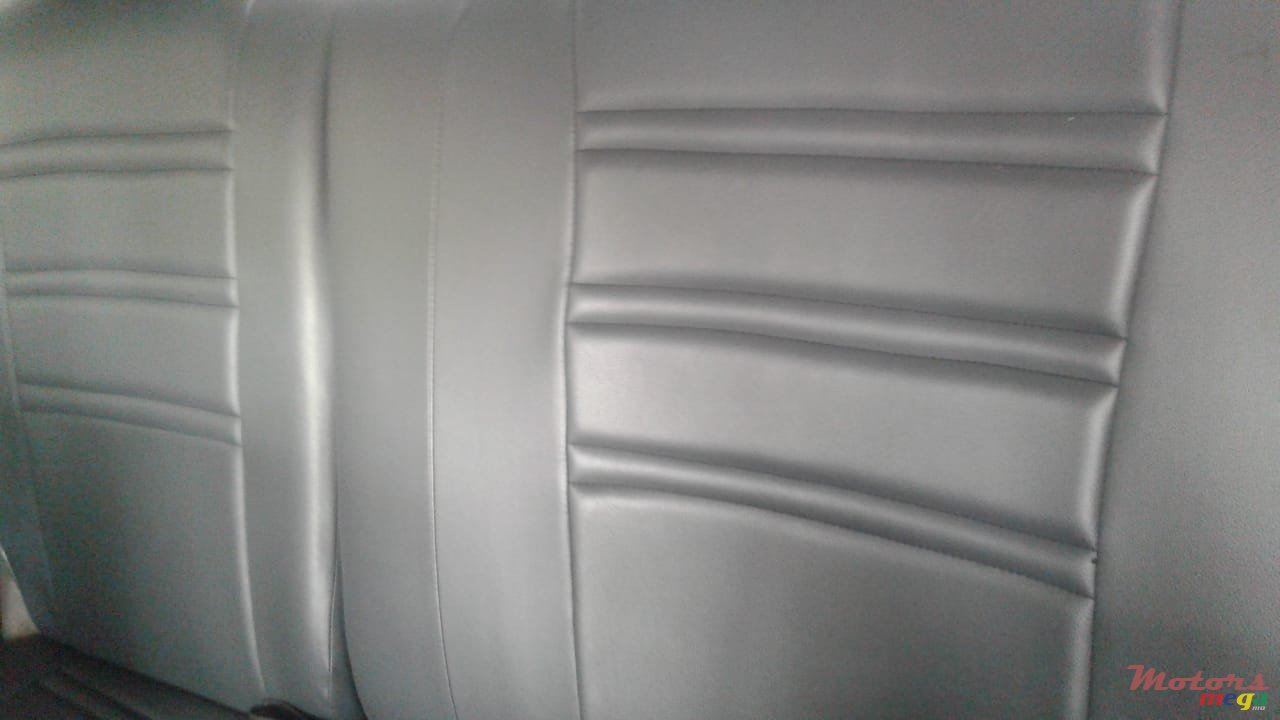 2000' Toyota Corolla photo #2