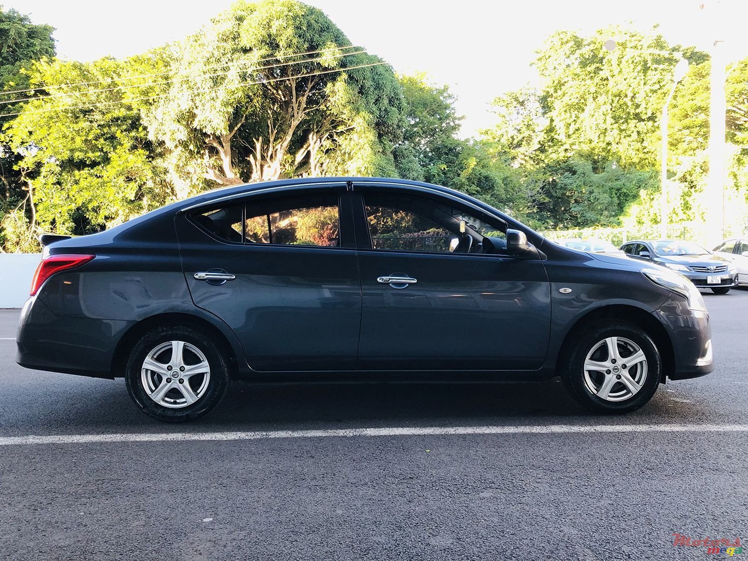 2016' Nissan Almera photo #4