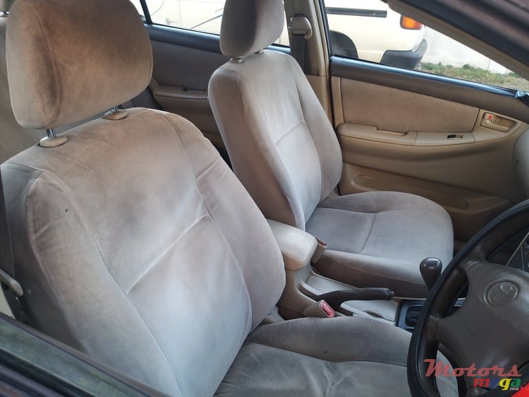 2002' Toyota Corolla NZE121 photo #7