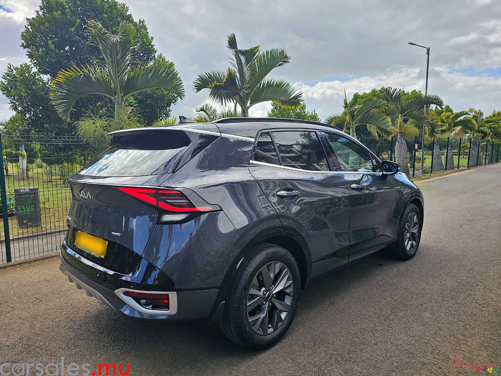 2025' Kia Sportage GT Line 1.6 Hybrid photo #4