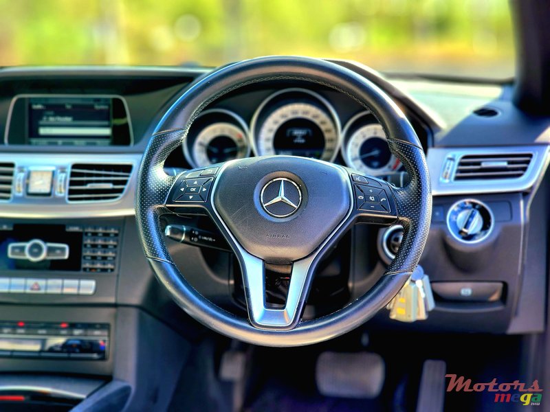 2014' Mercedes-Benz E 250 photo #5